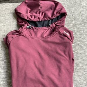 Men’s UNRL pullover hoodie.